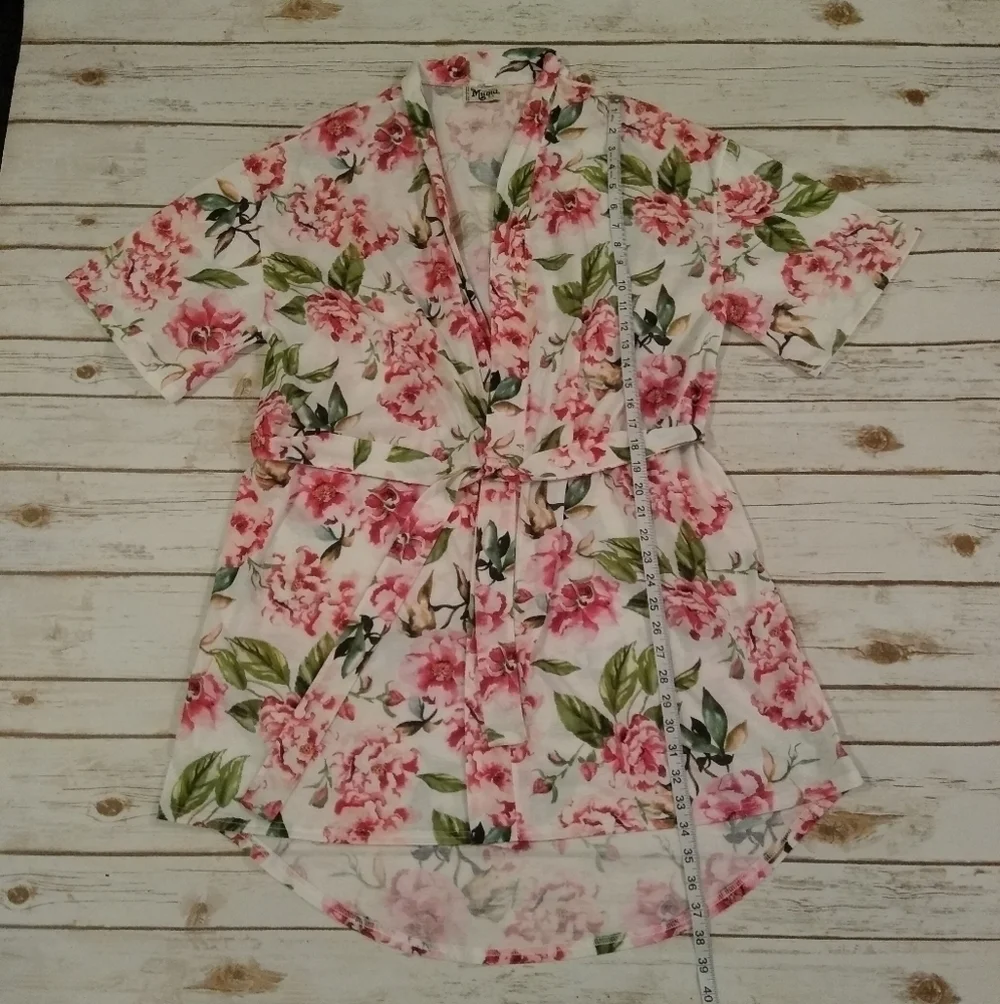 Show Me Your MuMu Brie Short Garden Of Bloom Floral Robe One Size